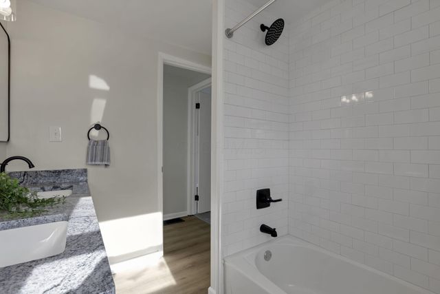 2947 E Mound Street, Columbus, OH 43209