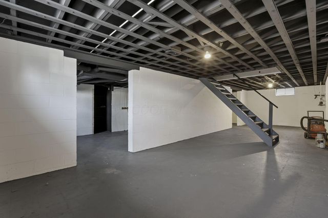 2947 E Mound Street, Columbus, OH 43209