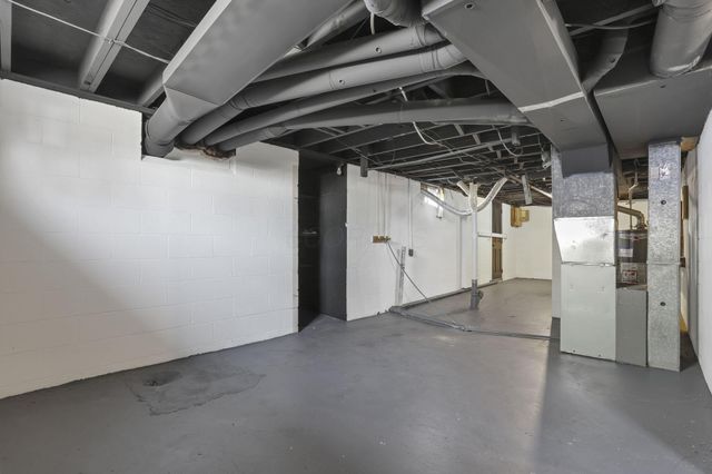 2947 E Mound Street, Columbus, OH 43209