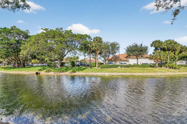 5199 Rose Hill Drive, Boynton Beach, FL 33437