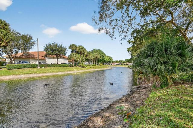 5199 Rose Hill Drive, Boynton Beach, FL 33437