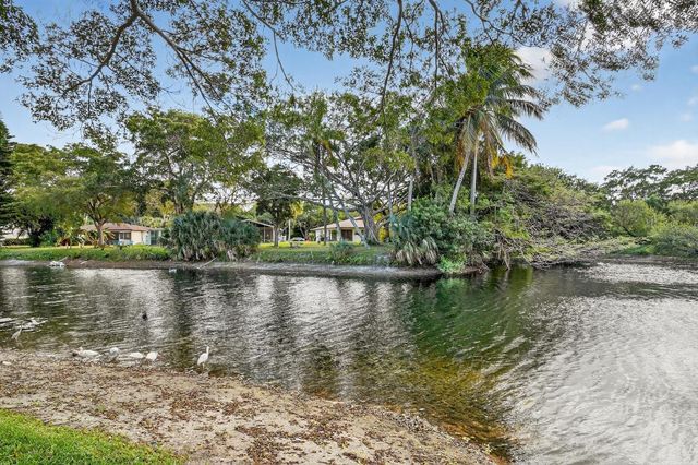 5199 Rose Hill Drive, Boynton Beach, FL 33437