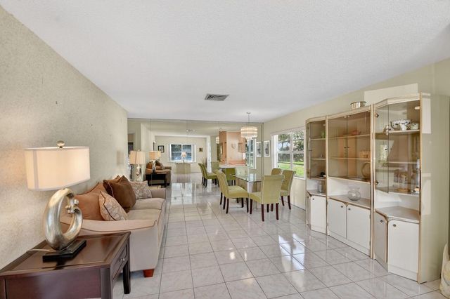 5199 Rose Hill Drive, Boynton Beach, FL 33437