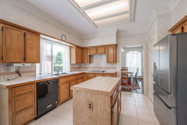 19415 Atasca Oaks Drive, Humble, TX 77346