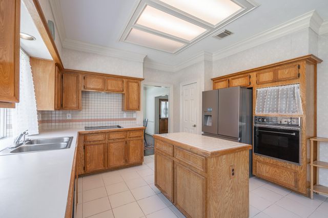 19415 Atasca Oaks Drive, Humble, TX 77346
