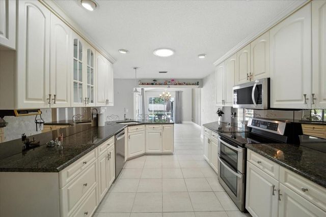 13 COTTAGEGATE COURT, Palm Coast, FL 32137