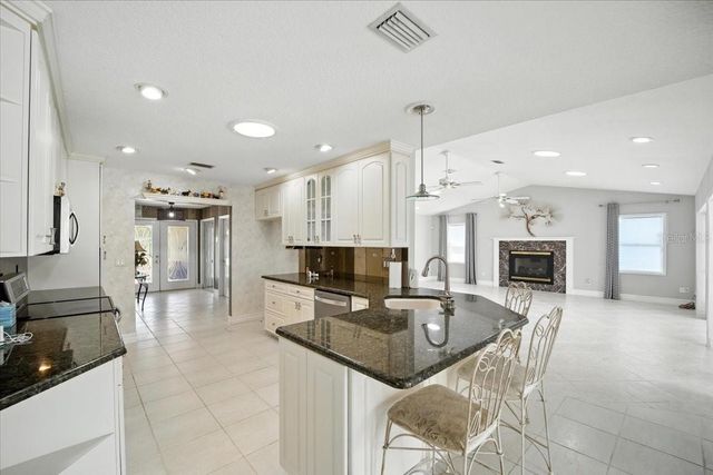 13 COTTAGEGATE COURT, Palm Coast, FL 32137