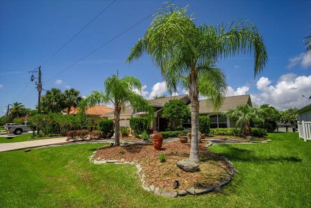 13 COTTAGEGATE COURT, Palm Coast, FL 32137