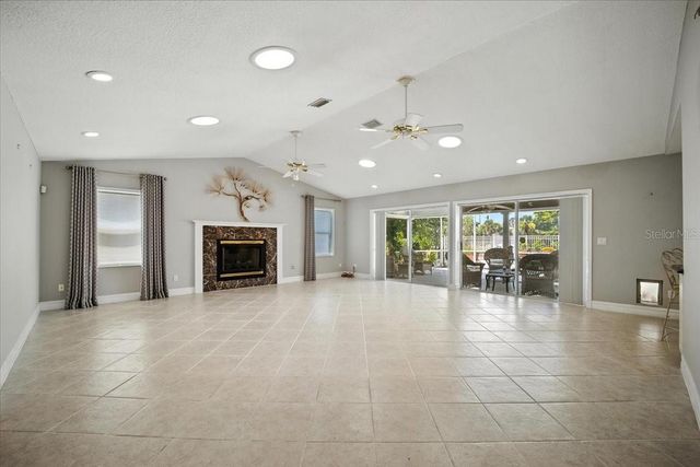 13 COTTAGEGATE COURT, Palm Coast, FL 32137