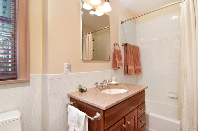 8 Barney Park, Irvington, NY 10533