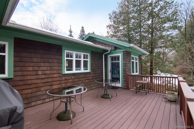 8 Barney Park, Irvington, NY 10533