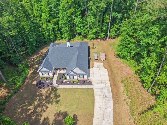 125 Hawthorn Lane, Covington, GA 30014