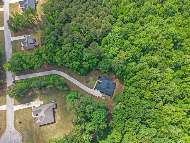 125 Hawthorn Lane, Covington, GA 30014