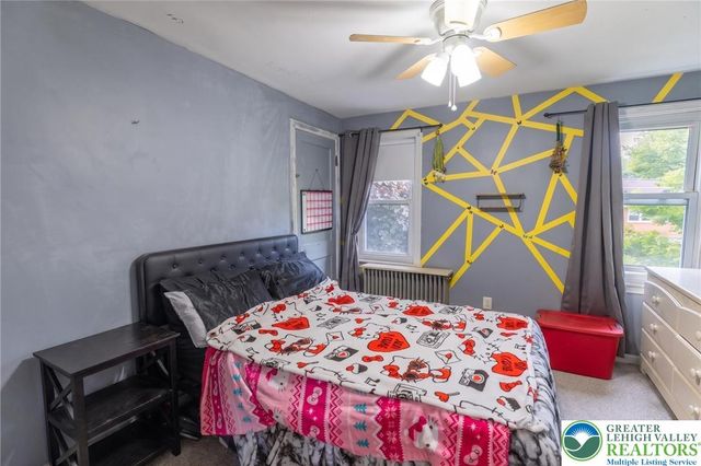 345 South New Street, Nazareth Boro, PA 18064