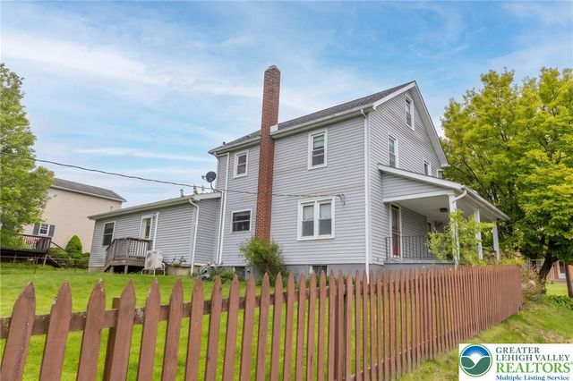 345 South New Street, Nazareth Boro, PA 18064