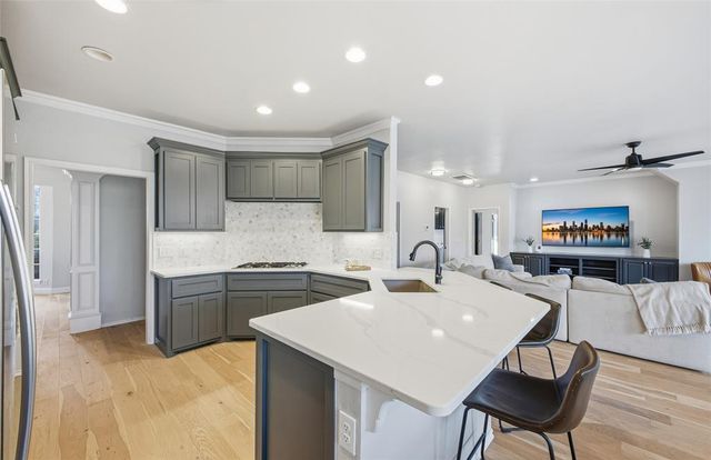 2701 Chaumont, Edmond, OK 73034