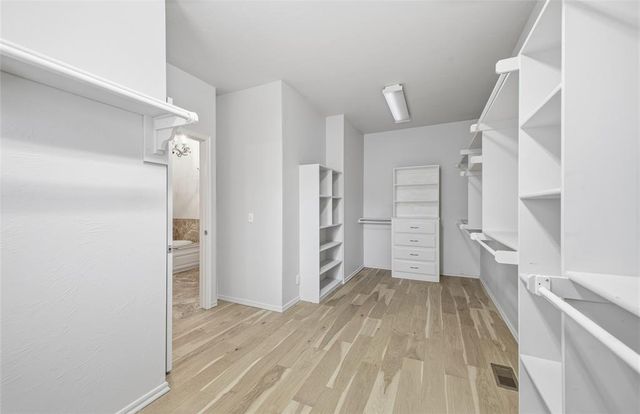 2701 Chaumont, Edmond, OK 73034