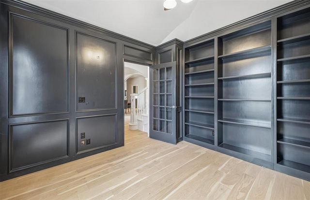 2701 Chaumont, Edmond, OK 73034