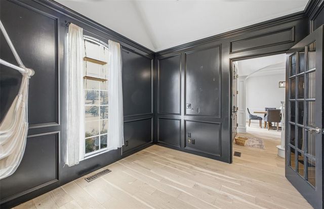 2701 Chaumont, Edmond, OK 73034