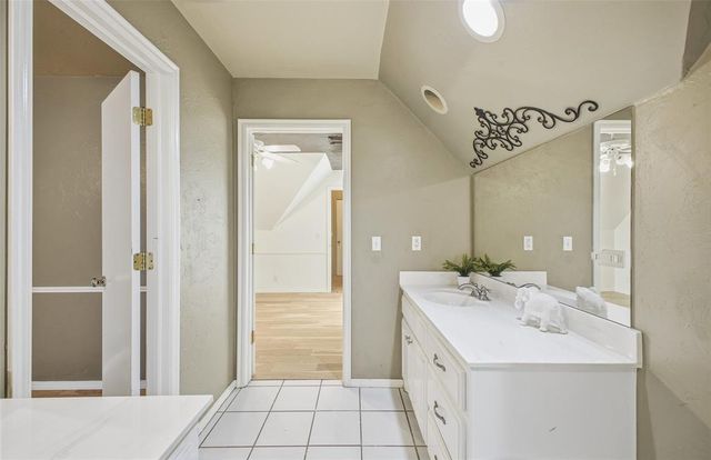 2701 Chaumont, Edmond, OK 73034