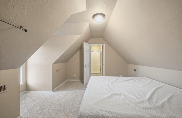 2701 Chaumont, Edmond, OK 73034