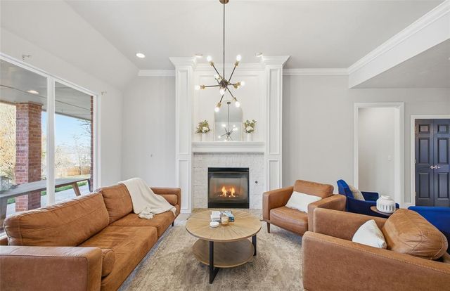 2701 Chaumont, Edmond, OK 73034