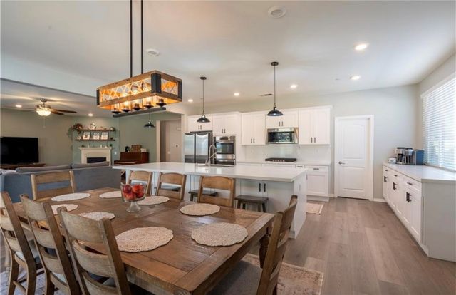 24560 Teakwood Court, Wildomar, CA 92595