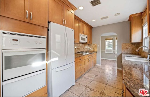 1217 Stearns Drive, Los Angeles, CA 90035