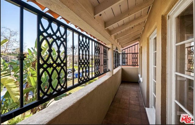 1217 Stearns Drive, Los Angeles, CA 90035