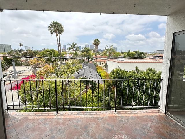 423 S Rexford, Beverly Hills, CA 90212