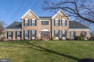 1232 BRIDLE ESTATES DR, Yardley, PA 19067