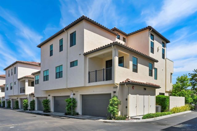 13081 Olympus Circle 3, Poway, CA 92064