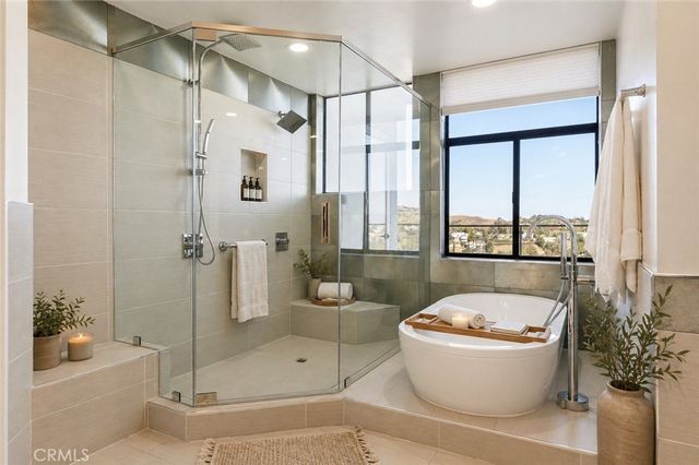 5226 Medina Road, Woodland Hills, CA 91364
