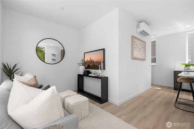 2228 B NW 60th Street, Seattle, WA 98107
