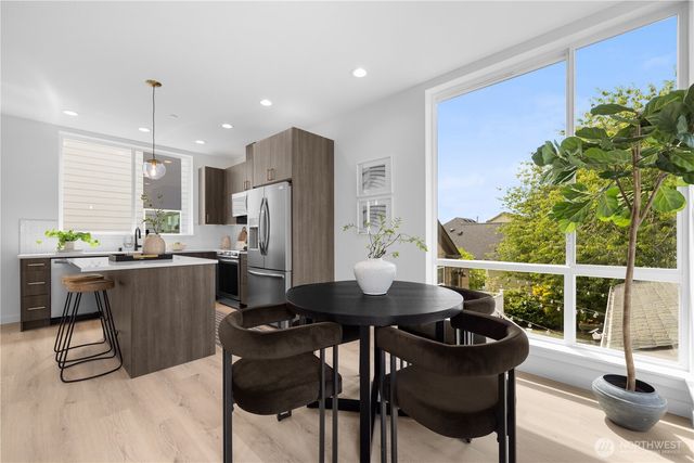 2228 B NW 60th Street, Seattle, WA 98107