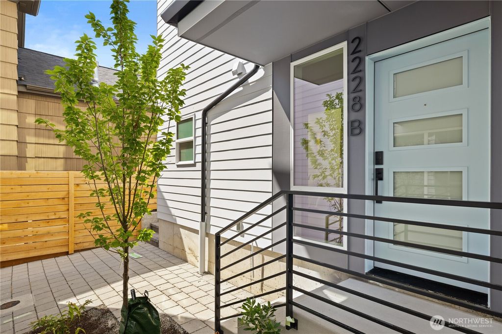 2228 B NW 60th Street, Seattle, WA 98107