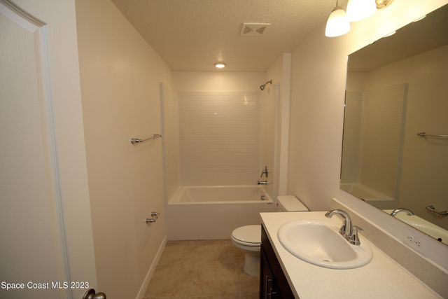 256 Trembley Avenue SW, Palm Bay, FL 32908