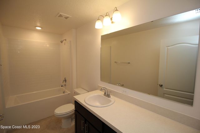 256 Trembley Avenue SW, Palm Bay, FL 32908