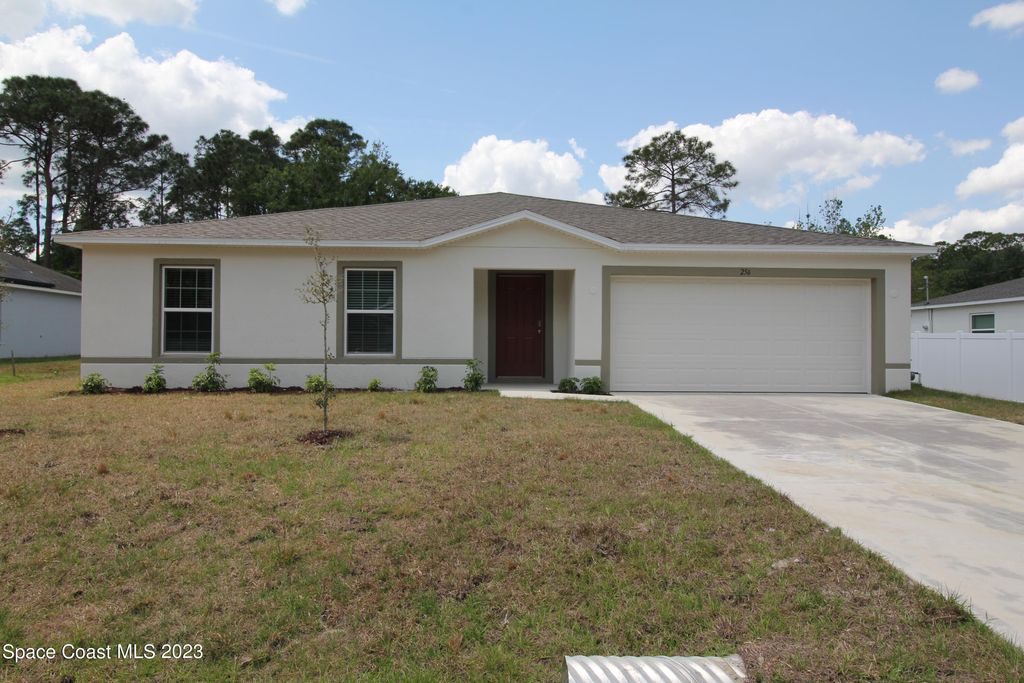 256 Trembley Avenue SW, Palm Bay, FL 32908