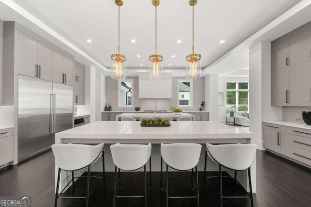 5211 Powers Ferry Road, Sandy Springs, GA 30327