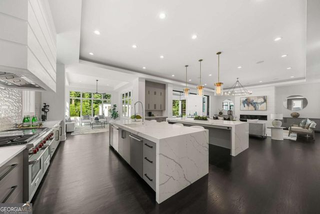 5211 Powers Ferry Road, Sandy Springs, GA 30327