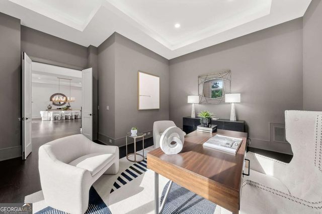5211 Powers Ferry Road, Sandy Springs, GA 30327