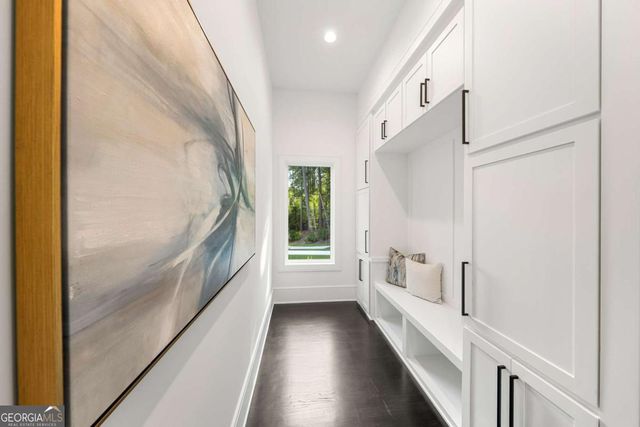 5211 Powers Ferry Road, Sandy Springs, GA 30327