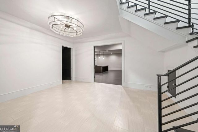 5211 Powers Ferry Road, Sandy Springs, GA 30327