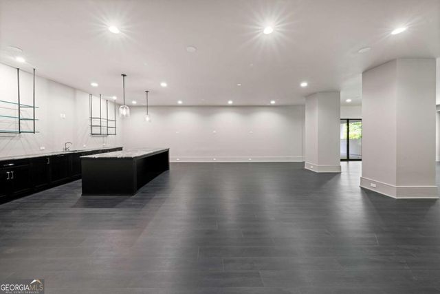 5211 Powers Ferry Road, Sandy Springs, GA 30327