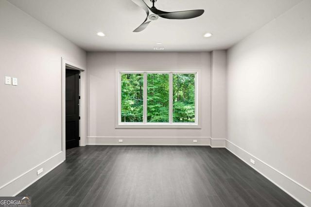 5211 Powers Ferry Road, Sandy Springs, GA 30327