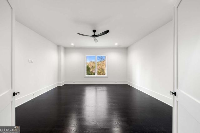 5211 Powers Ferry Road, Sandy Springs, GA 30327