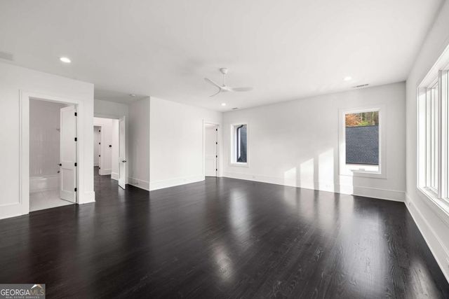 5211 Powers Ferry Road, Sandy Springs, GA 30327