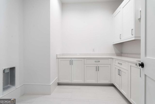 5211 Powers Ferry Road, Sandy Springs, GA 30327