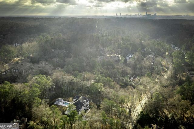 5211 Powers Ferry Road, Sandy Springs, GA 30327